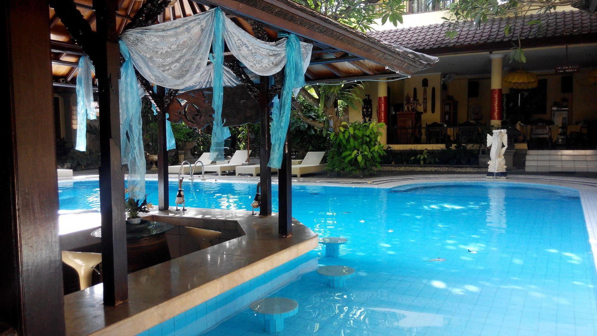 Bali Segara Hotel Кута Екстериор снимка